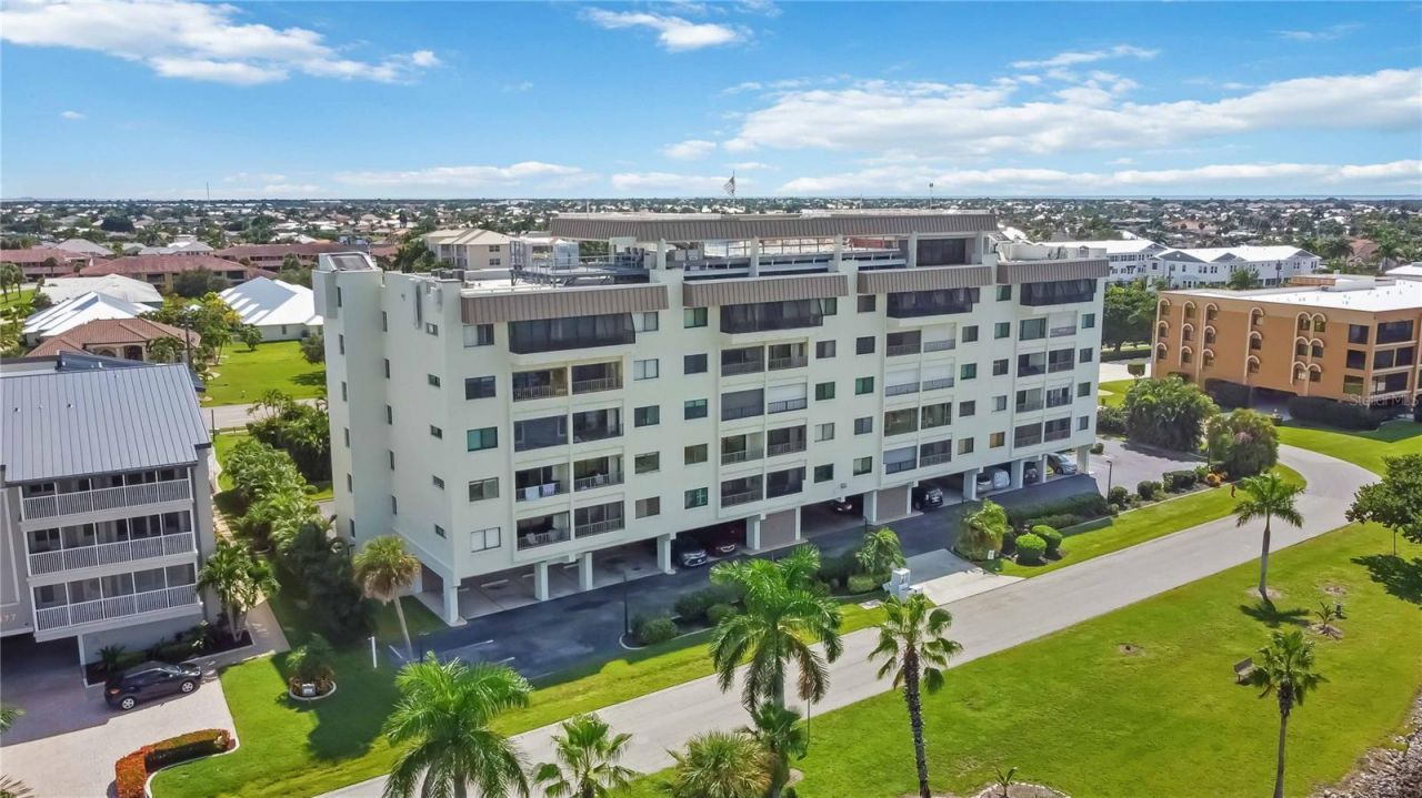 1500 Park Beach Circle, Unit 2F, Punta Gorda, FL 33950 Photo