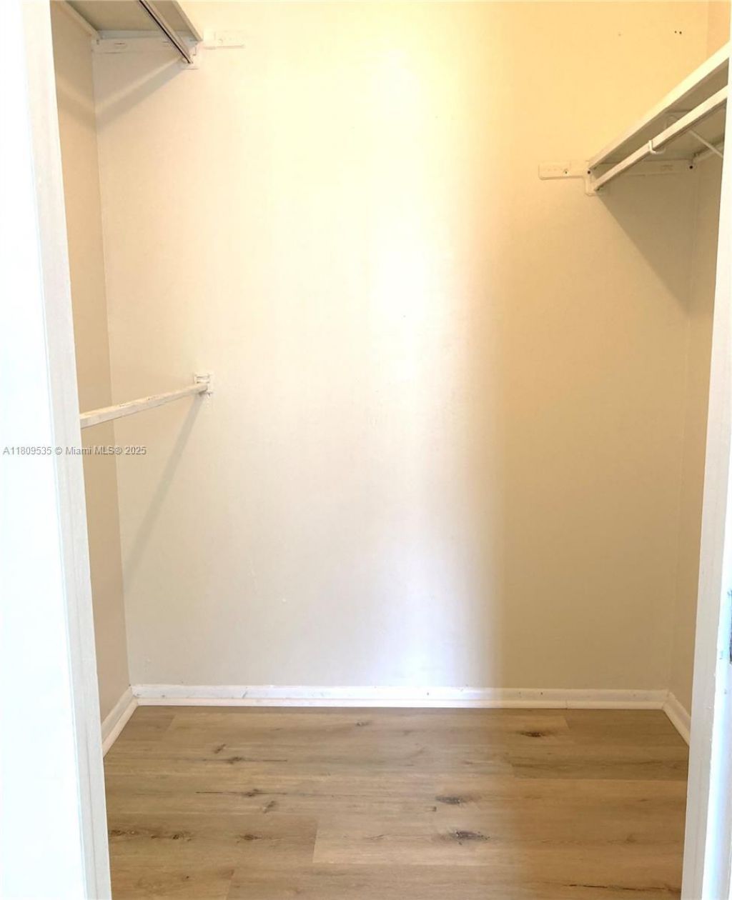 3660 Inverrary Dr, Unit 2X, Lauderhill, FL 33319 Photo