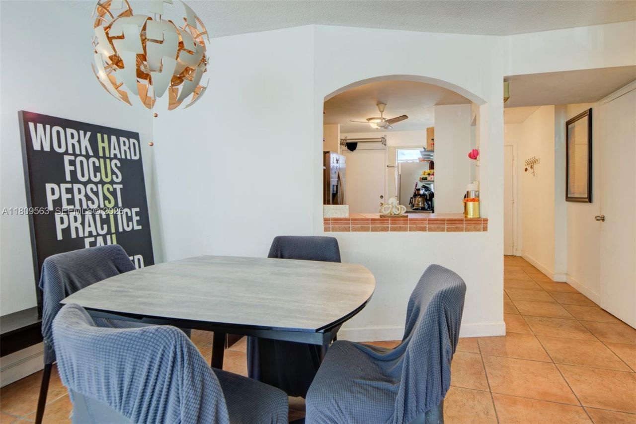 1770 NE 191st St, Unit 316-1, Miami, FL 33179 Photo