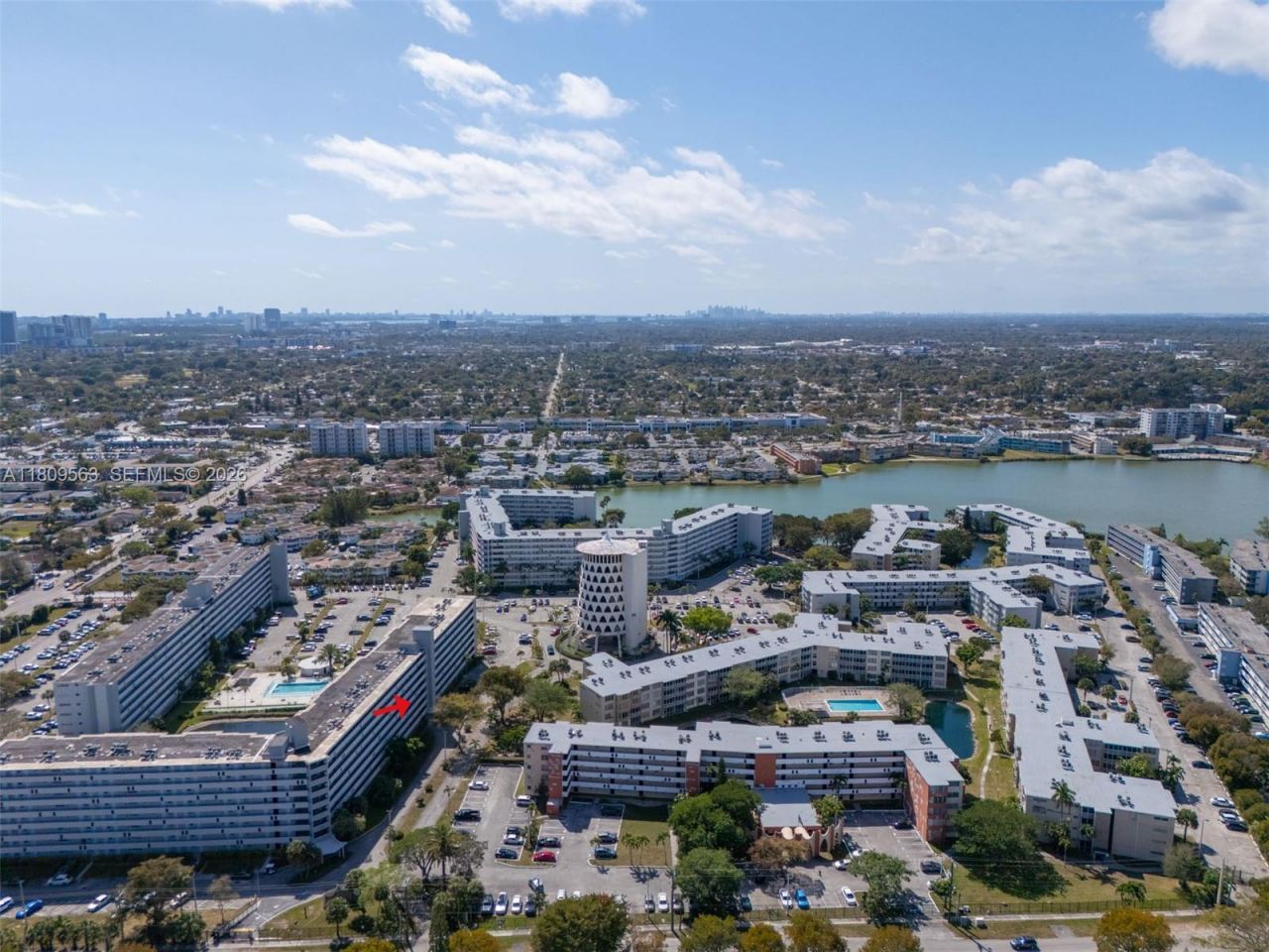 1770 NE 191st St, Unit 316-1, Miami, FL 33179 Photo