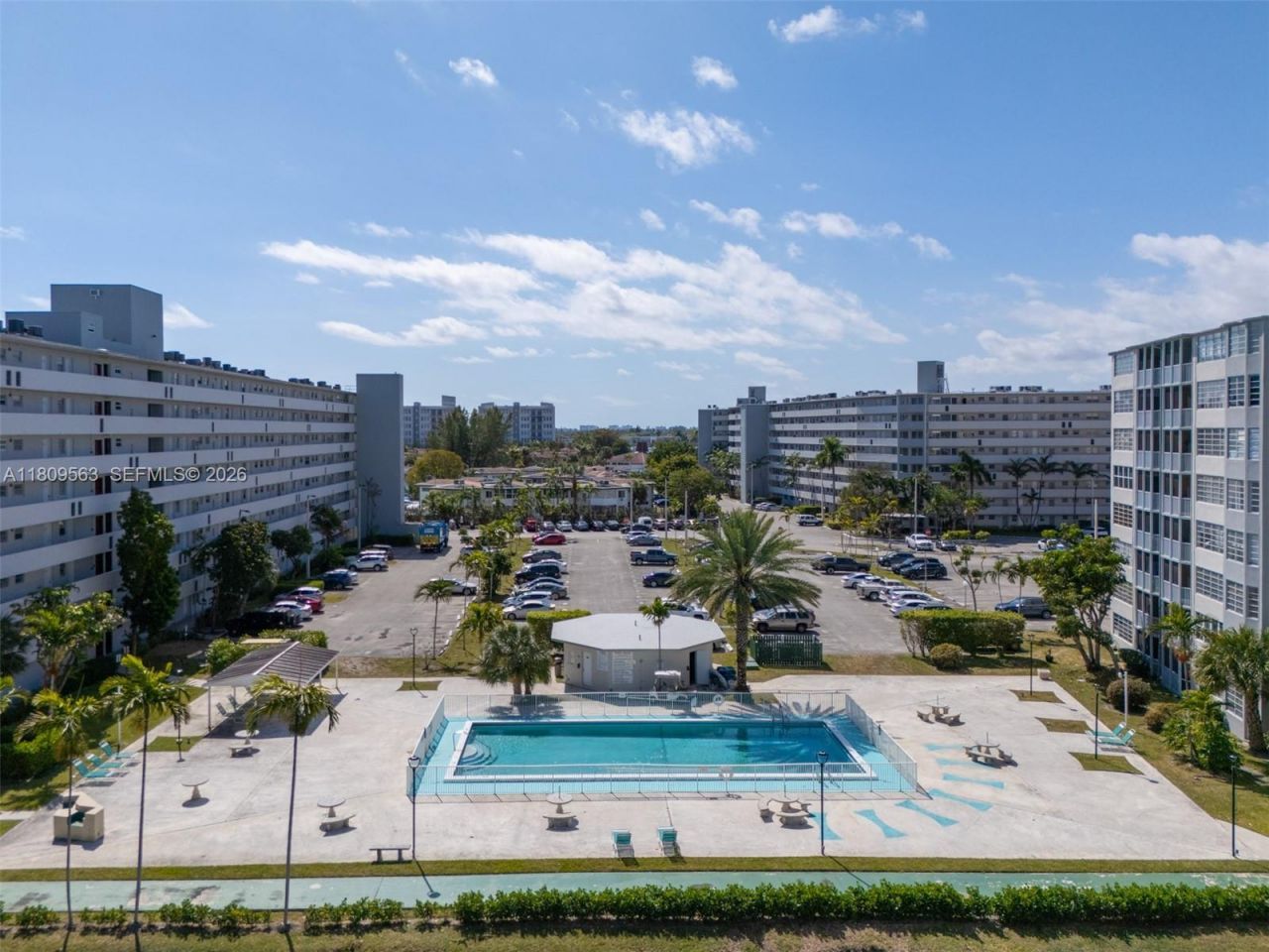 1770 NE 191st St, Unit 316-1, Miami, FL 33179 Photo