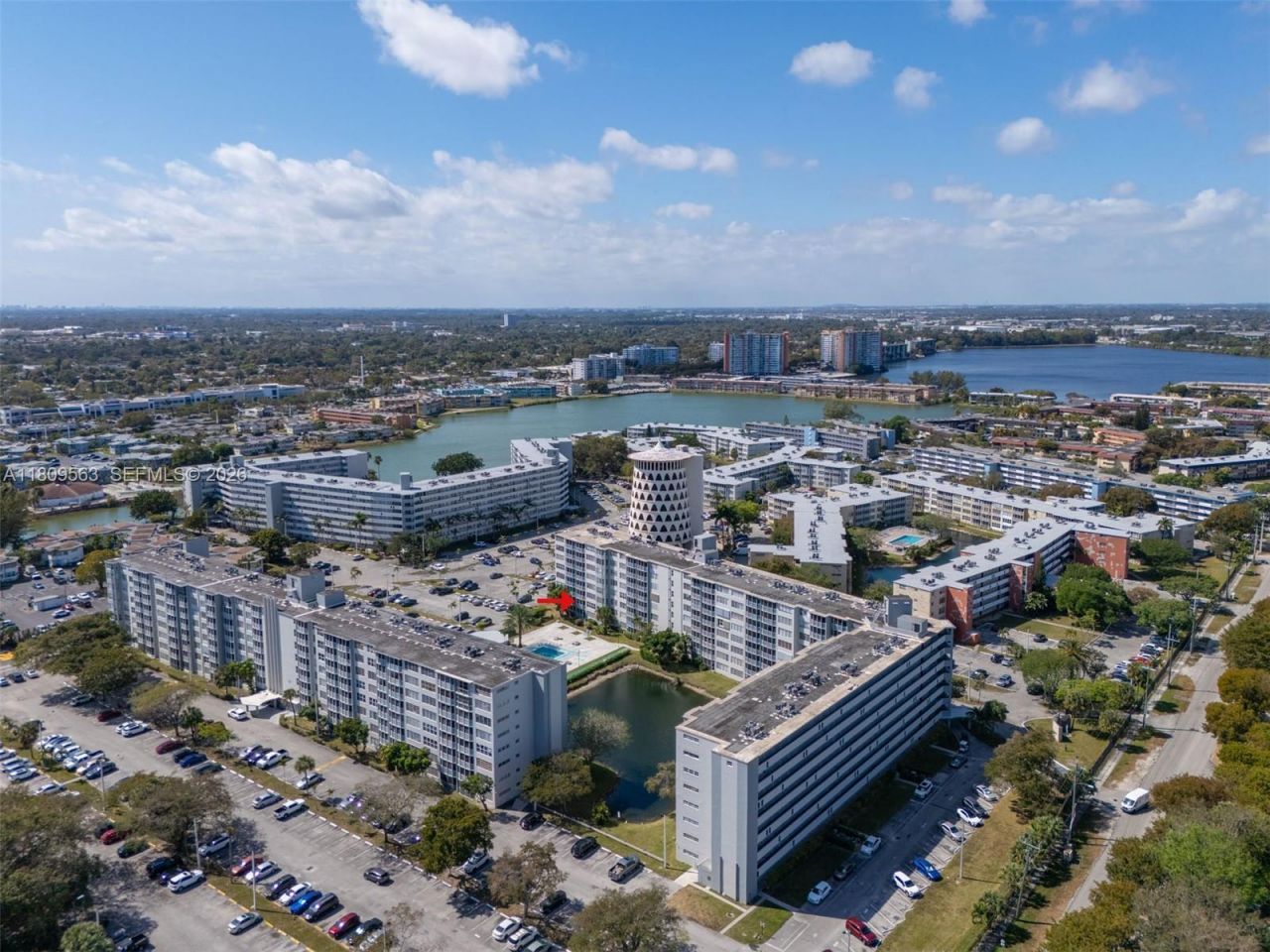 1770 NE 191st St, Unit 316-1, Miami, FL 33179 Photo