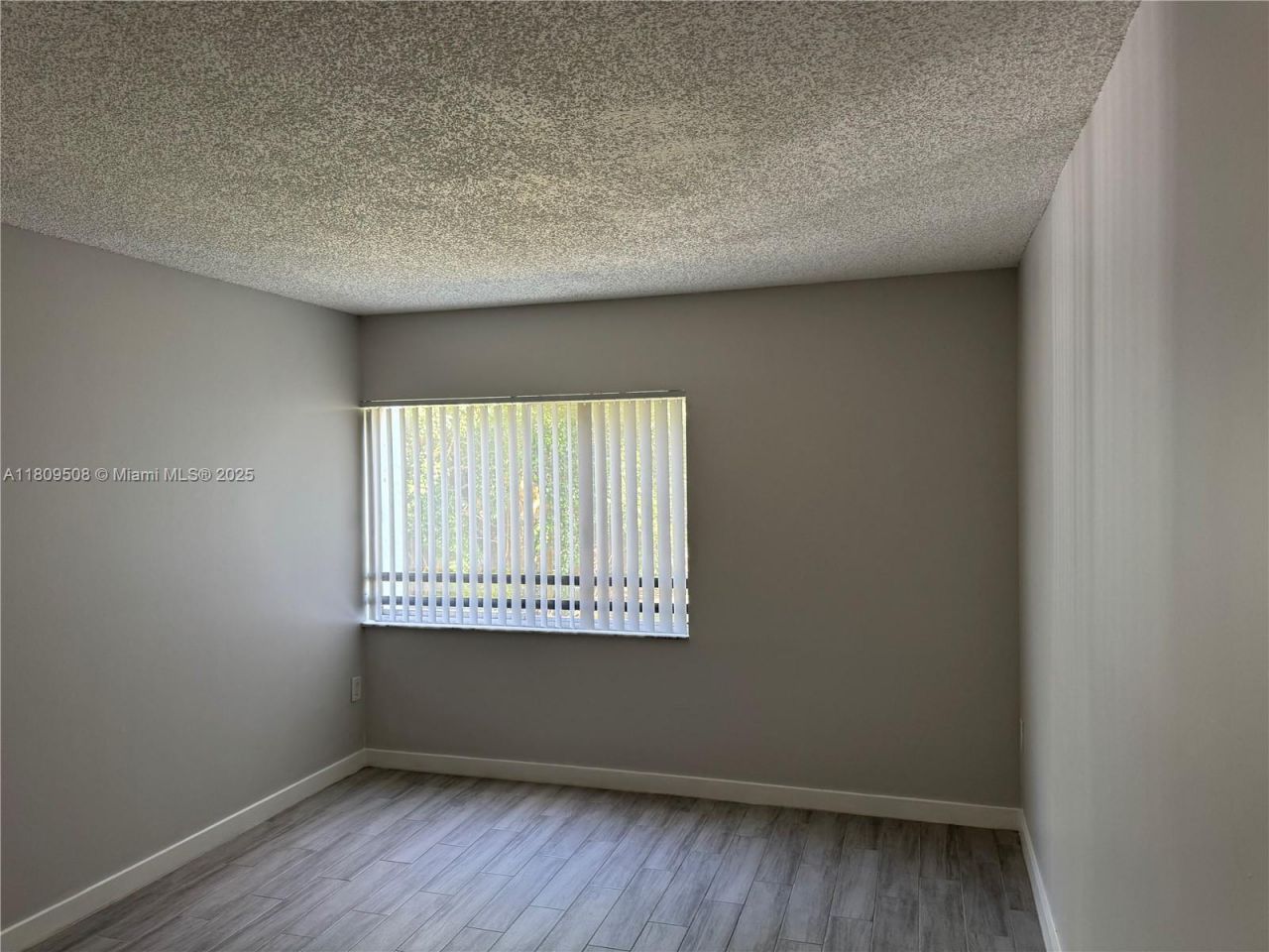 721 N Pine Island Rd, Unit 201, Plantation, FL 33324 Photo