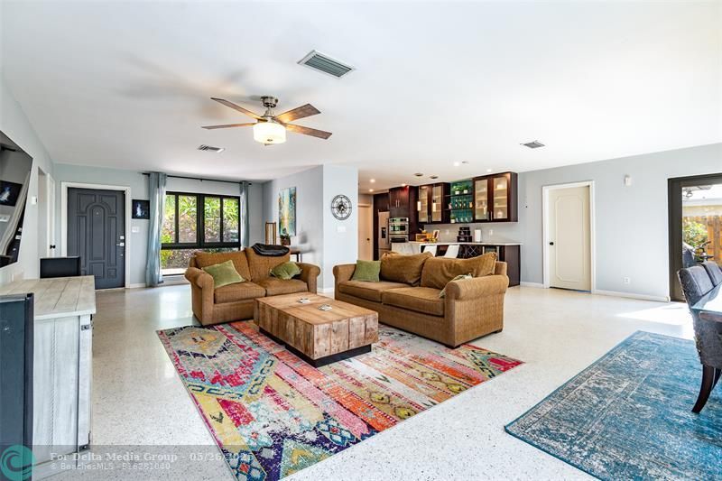 2113 NE 62nd Street, Fort Lauderdale, FL 33308 Photo