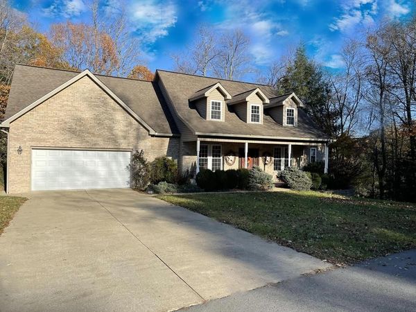 115 Abbot Way, FAYETTEVILLE, WV 25840