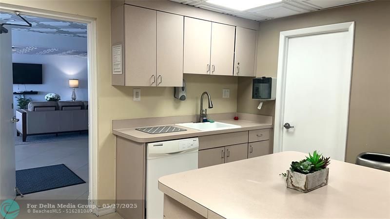 5100 Dupont Boulevard, Unit 11N, Fort Lauderdale, FL 33308 Photo