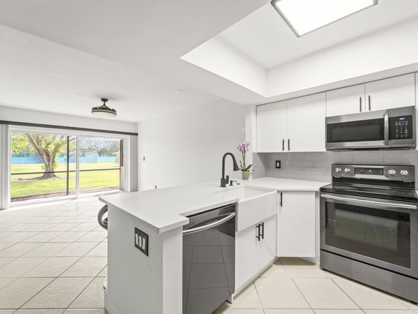 9500 SW 3rd Street SW, Unit 130, Boca Raton, FL 33428