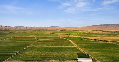 2673 Nv-208 Highway, Smith Valley, NV 89444 Photo