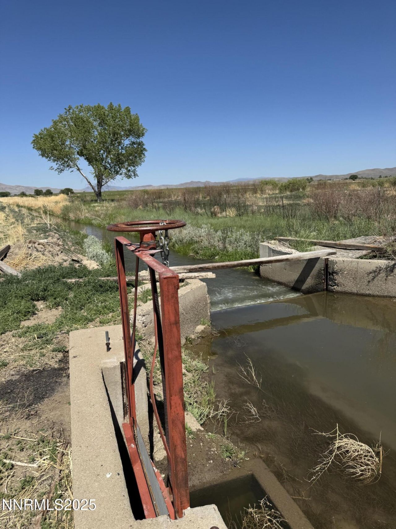 2673 Nv-208 Highway, Smith Valley, NV 89444 Photo