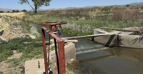 2673 Nv-208 Highway, Smith Valley, NV 89444 Photo