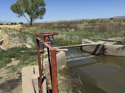 2673 Nv-208 Highway, Smith Valley, NV 89444 Photo