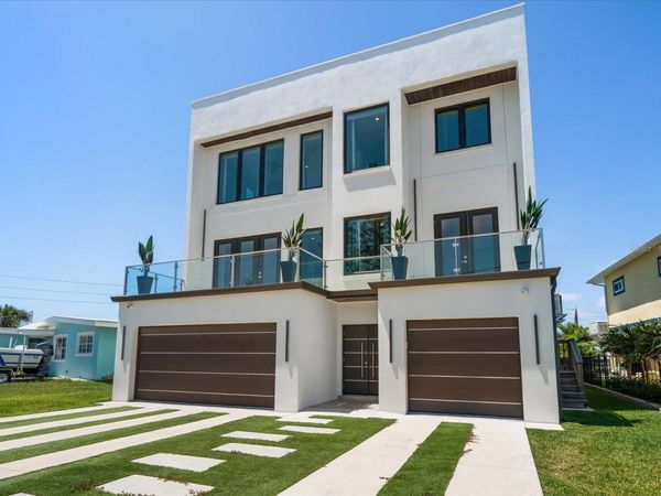 16047 REDINGTON DRIVE, REDINGTON BEACH, FL 33708