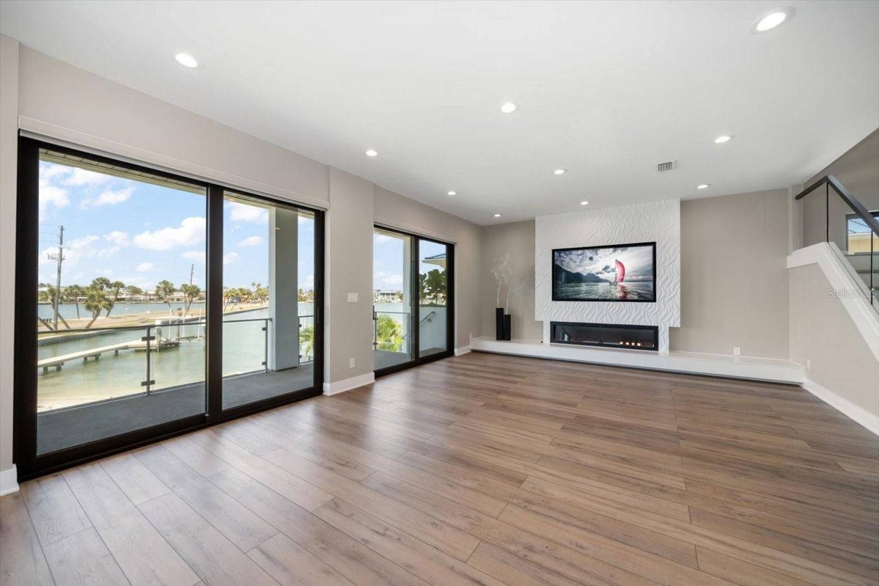 16047 Redington Drive, Redington Beach, FL 33708 Photo