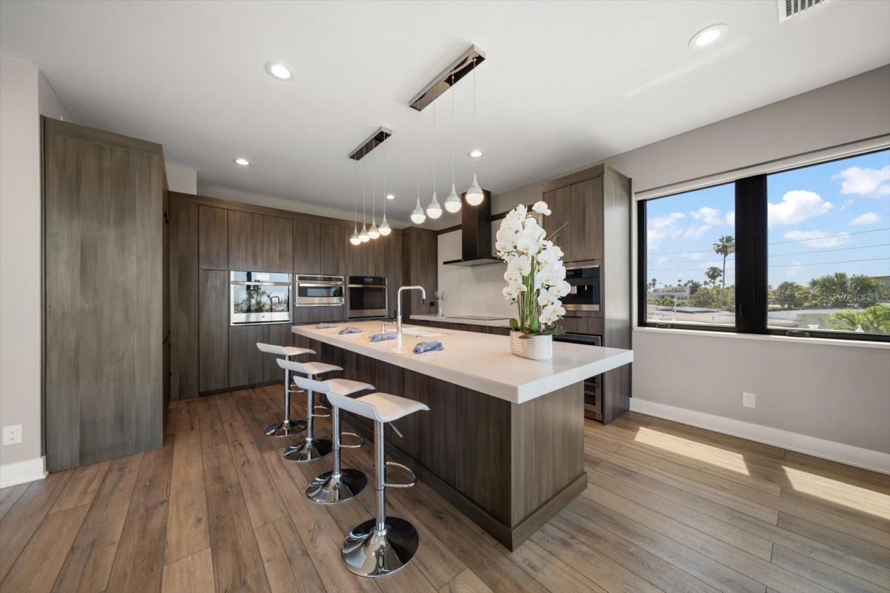 16047 Redington Drive, Redington Beach, FL 33708 Photo