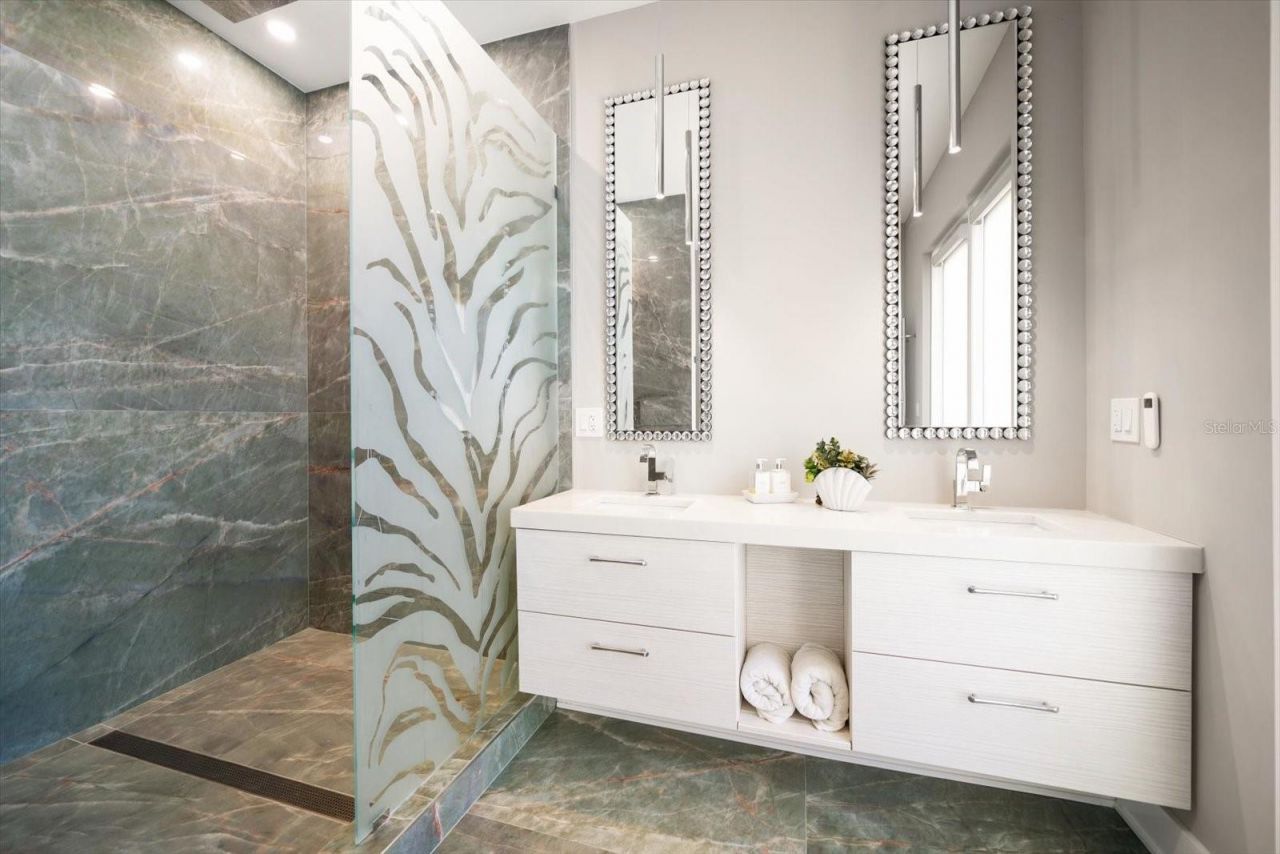 16047 Redington Drive, Redington Beach, FL 33708 Photo