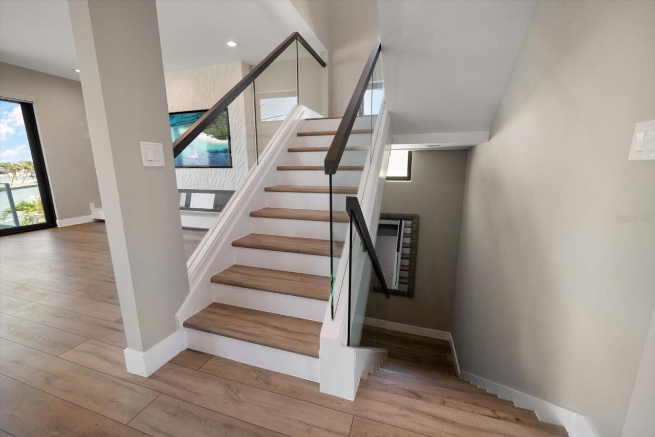 16047 Redington Drive, Redington Beach, FL 33708 Photo