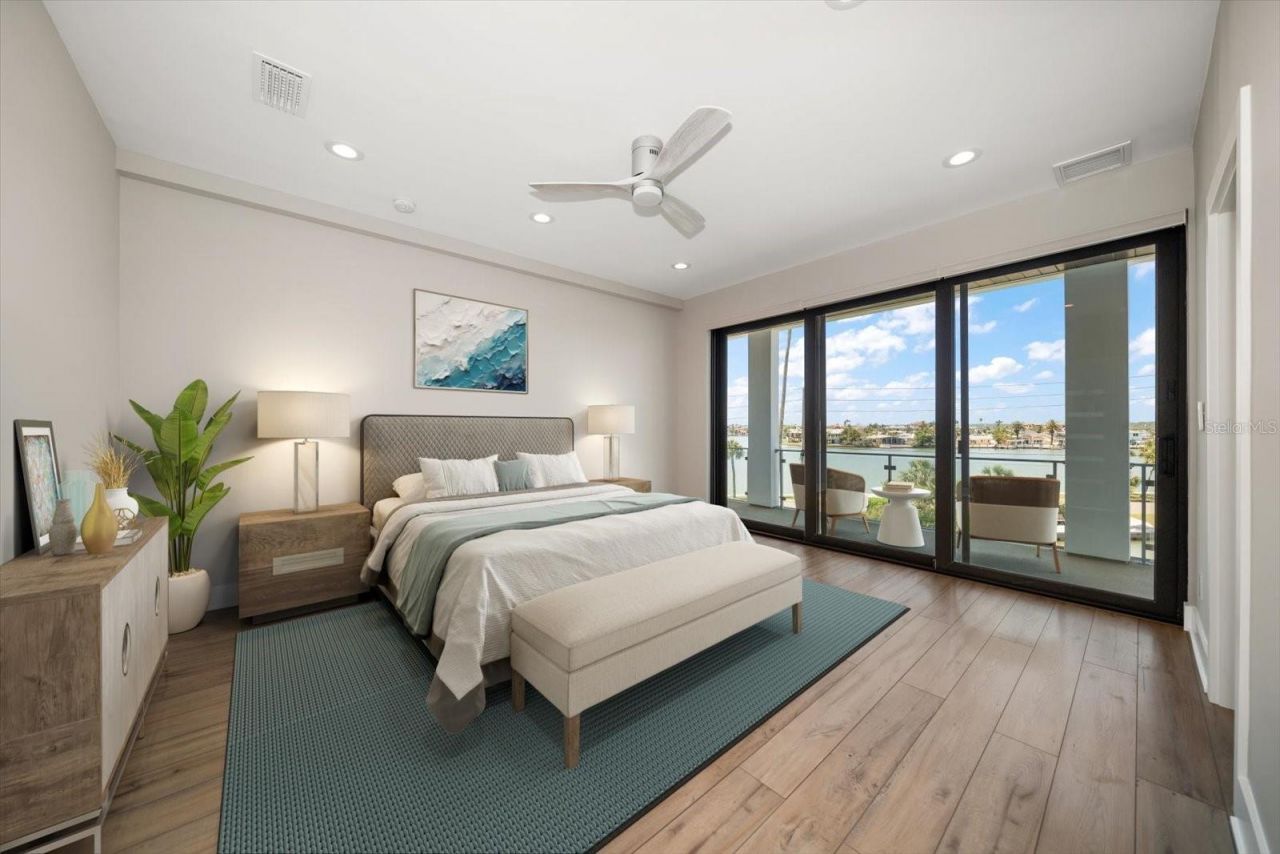 16047 Redington Drive, Redington Beach, FL 33708 Photo