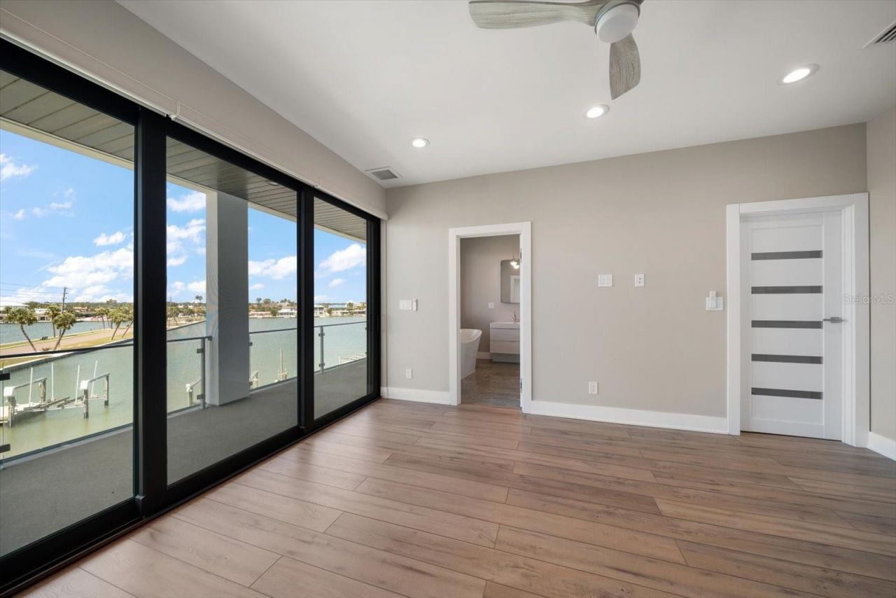 16047 Redington Drive, Redington Beach, FL 33708 Photo