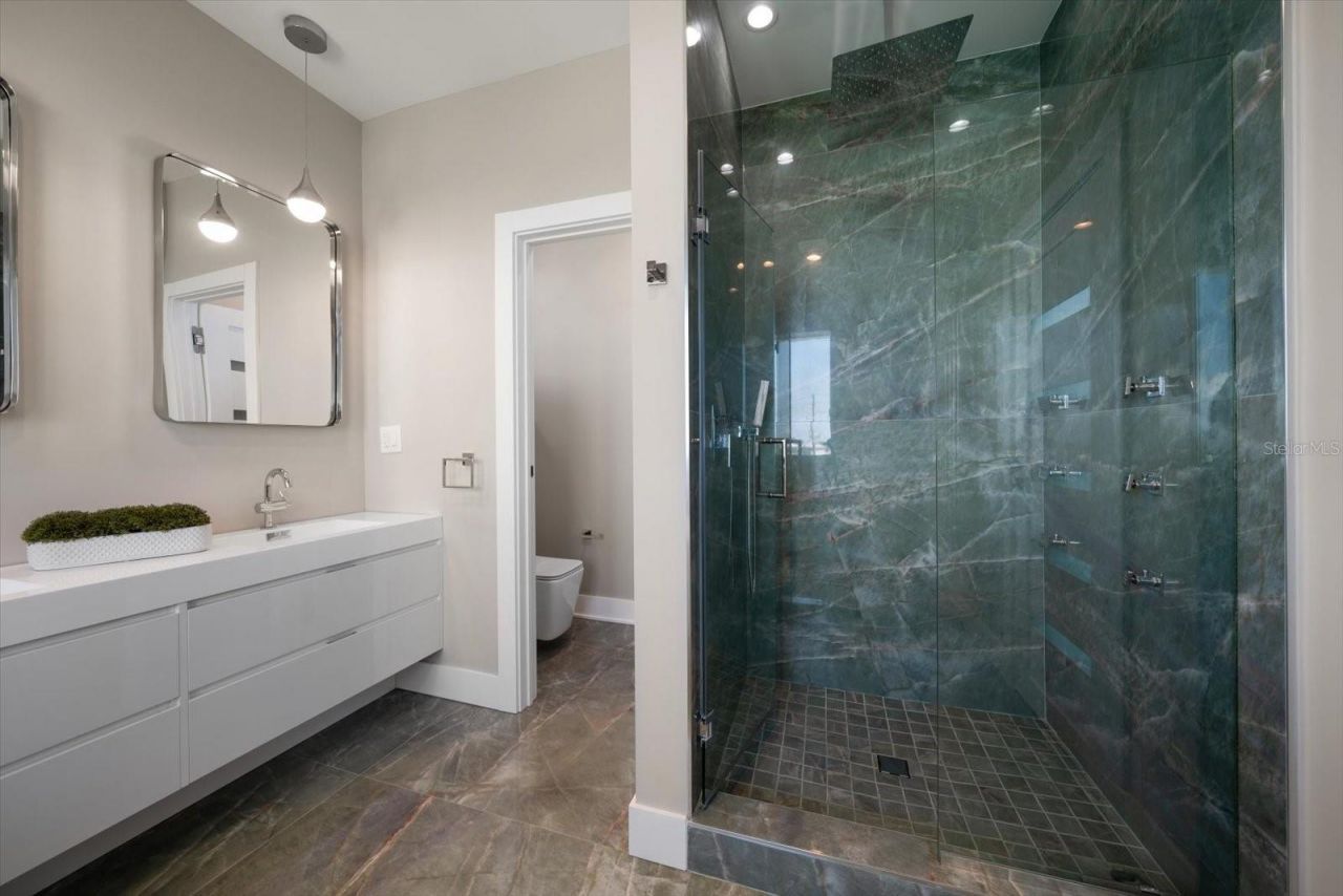 16047 Redington Drive, Redington Beach, FL 33708 Photo