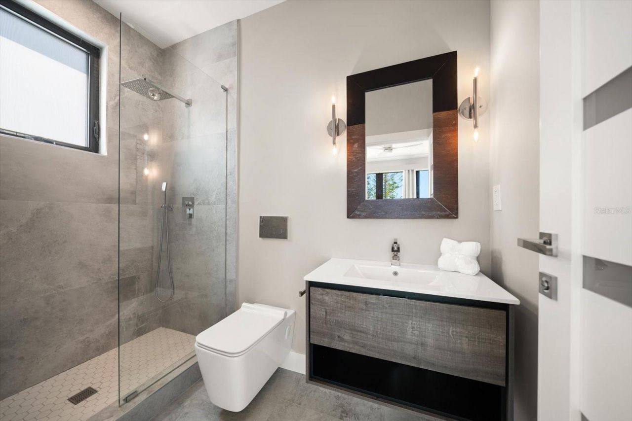 16047 Redington Drive, Redington Beach, FL 33708 Photo