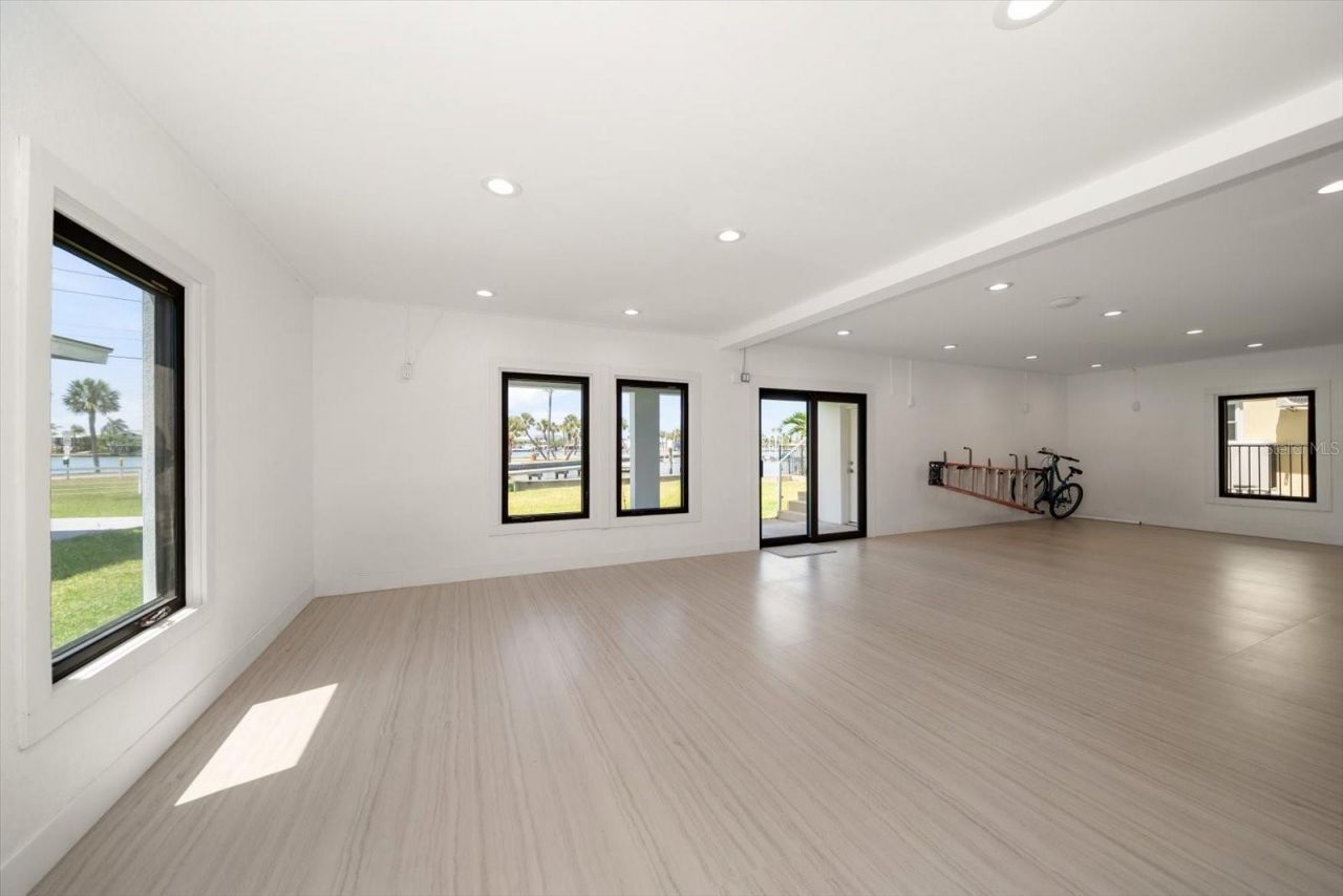 16047 Redington Drive, Redington Beach, FL 33708 Photo