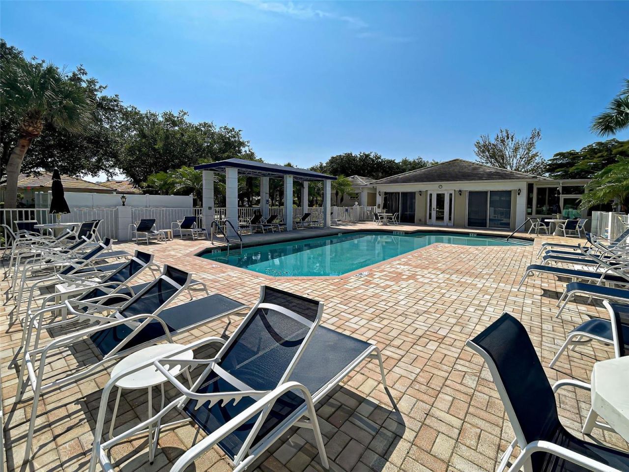 912 Barclay Court, Venice, FL 34293 Photo