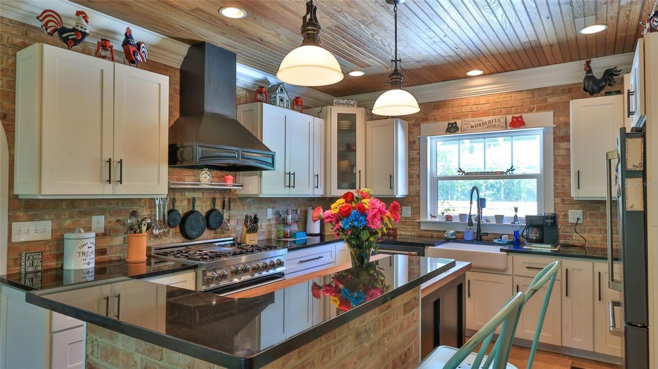 508 Faulkner Street, New Smyrna Beach, FL 32168 Photo