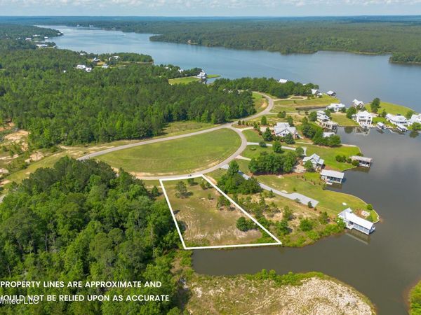 Lot 8 The Moorings, Lumberton, MS 39455