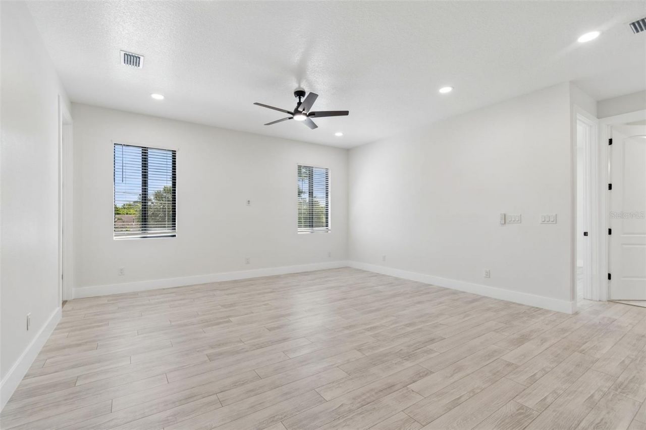 4101 W Mango Avenue, Tampa, FL 33616 Photo