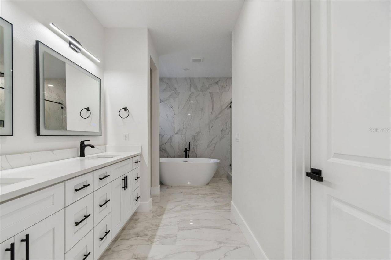 4101 W Mango Avenue, Tampa, FL 33616 Photo