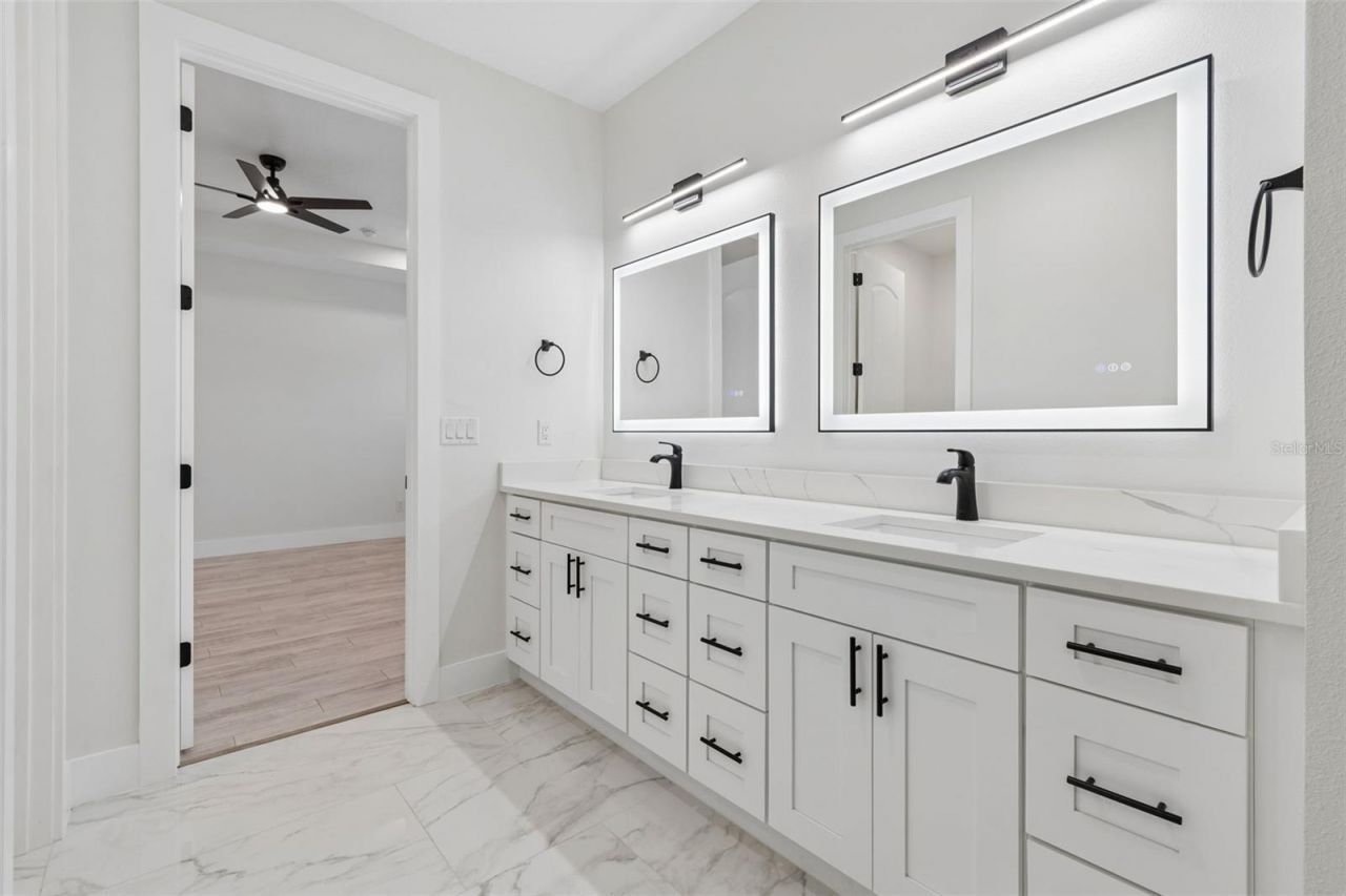 4101 W Mango Avenue, Tampa, FL 33616 Photo