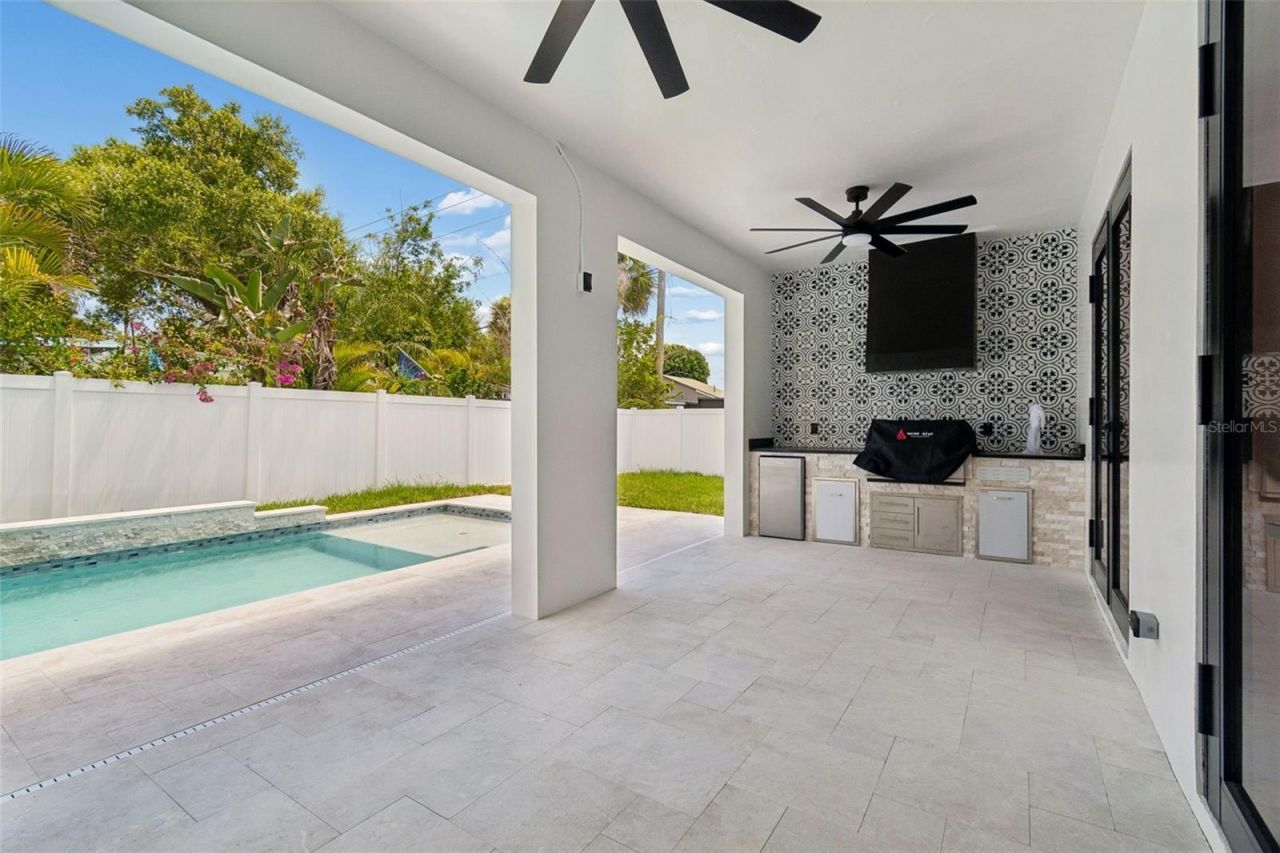 4101 W Mango Avenue, Tampa, FL 33616 Photo