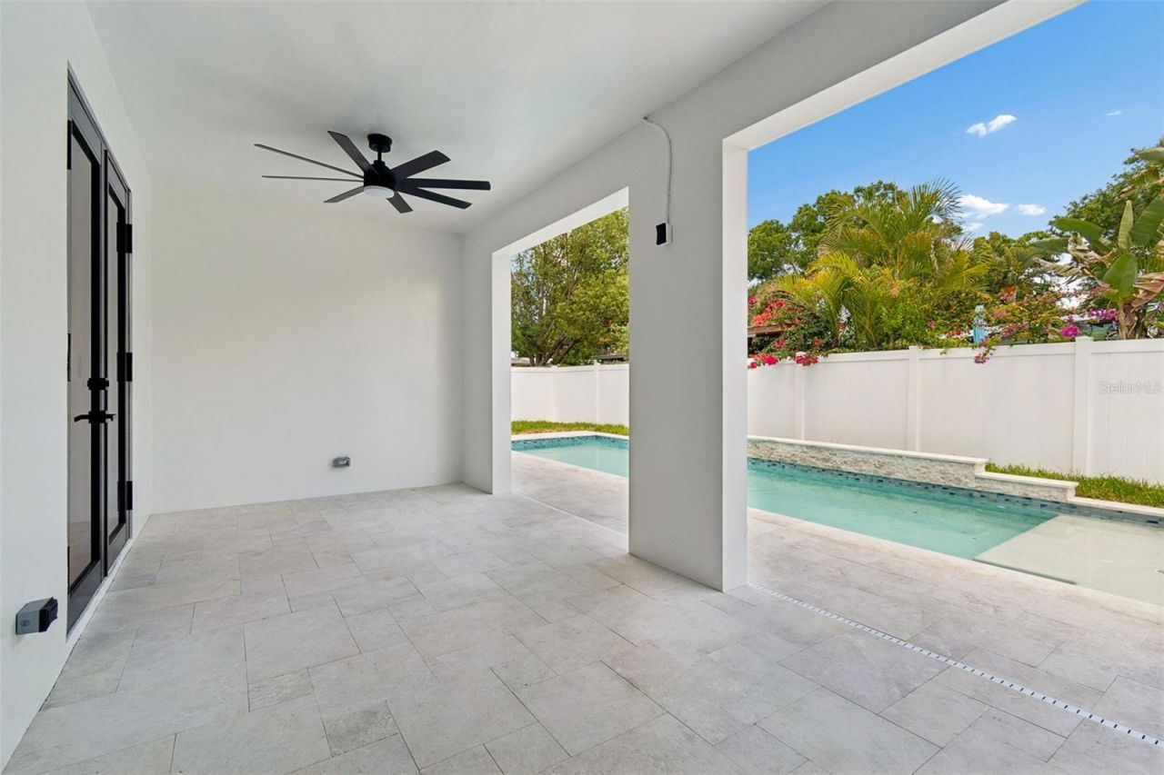 4101 W Mango Avenue, Tampa, FL 33616 Photo