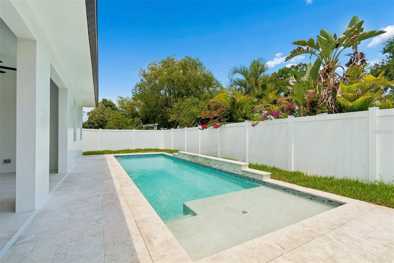 4101 W Mango Avenue, Tampa, FL 33616 Photo