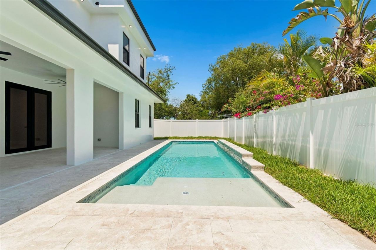 4101 W Mango Avenue, Tampa, FL 33616 Photo