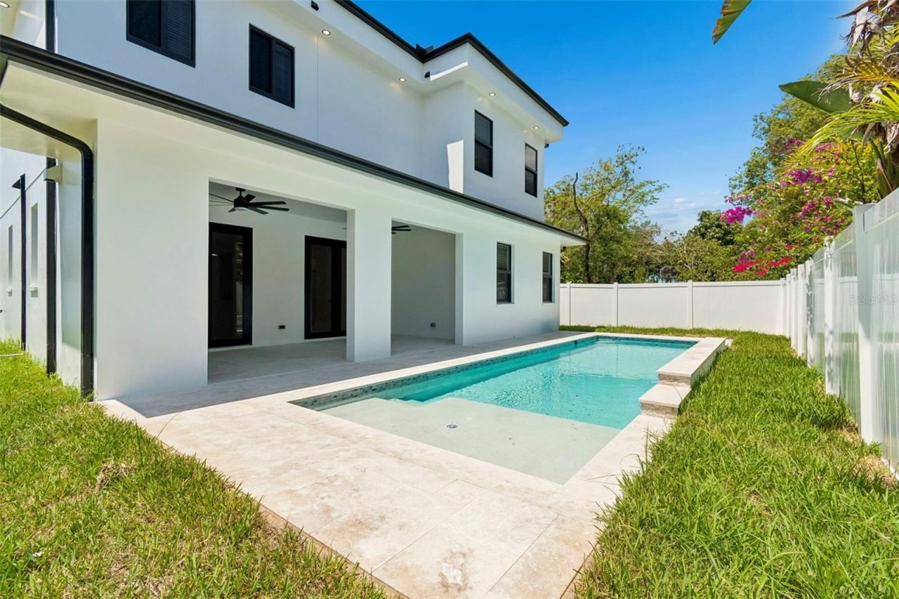 4101 W Mango Avenue, Tampa, FL 33616 Photo