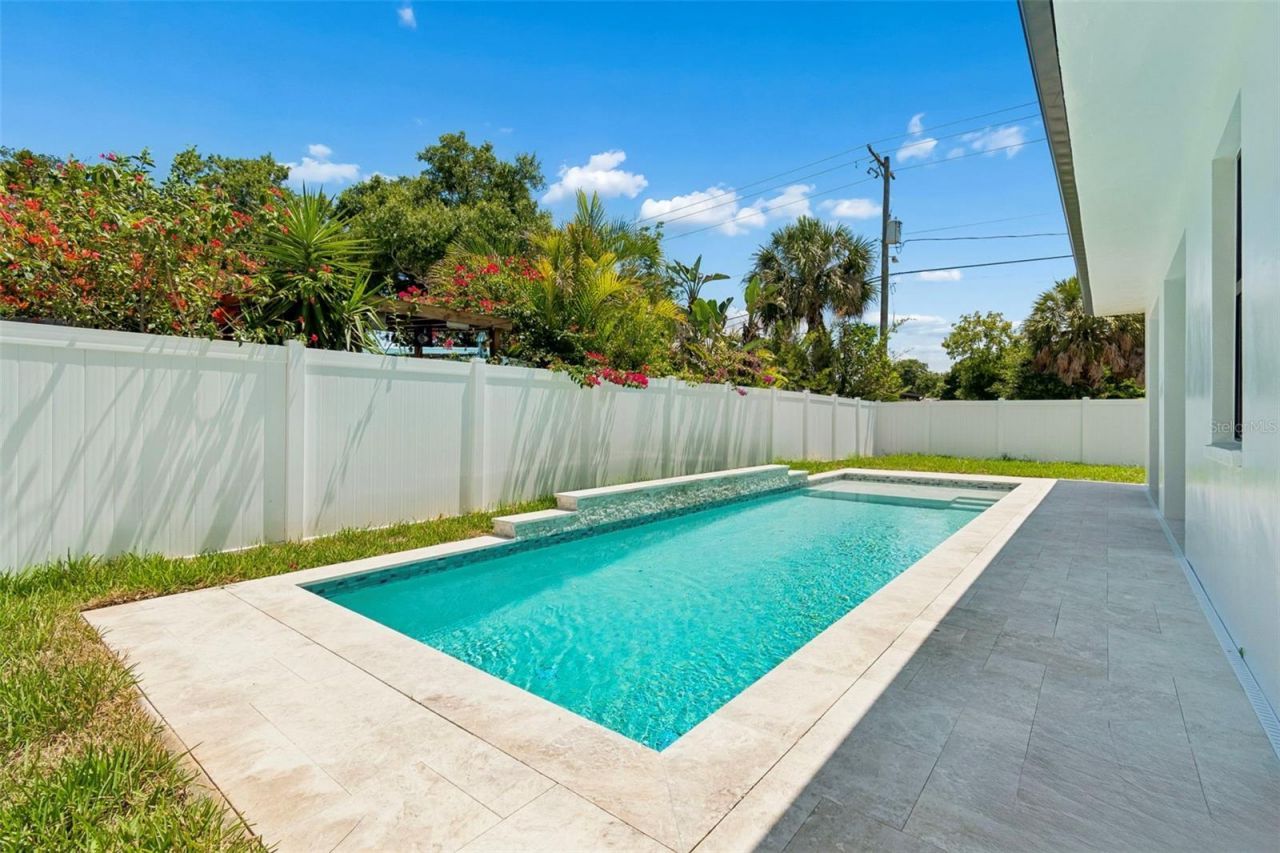 4101 W Mango Avenue, Tampa, FL 33616 Photo