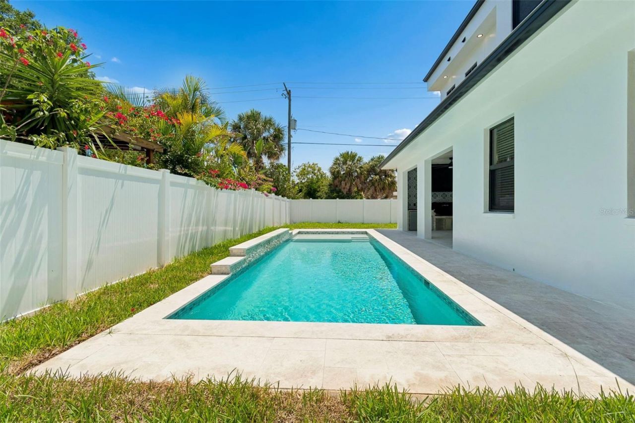 4101 W Mango Avenue, Tampa, FL 33616 Photo
