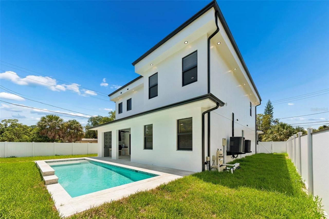 4101 W Mango Avenue, Tampa, FL 33616 Photo