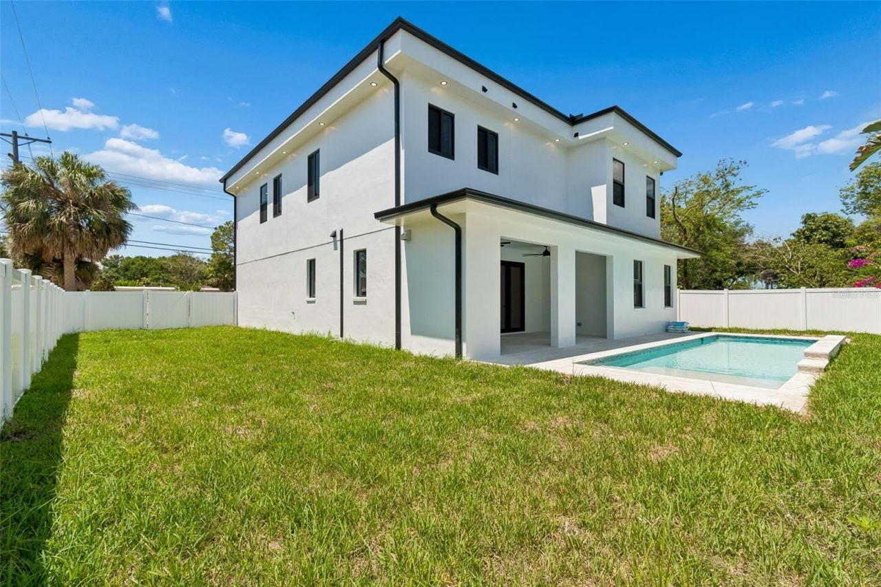 4101 W Mango Avenue, Tampa, FL 33616 Photo