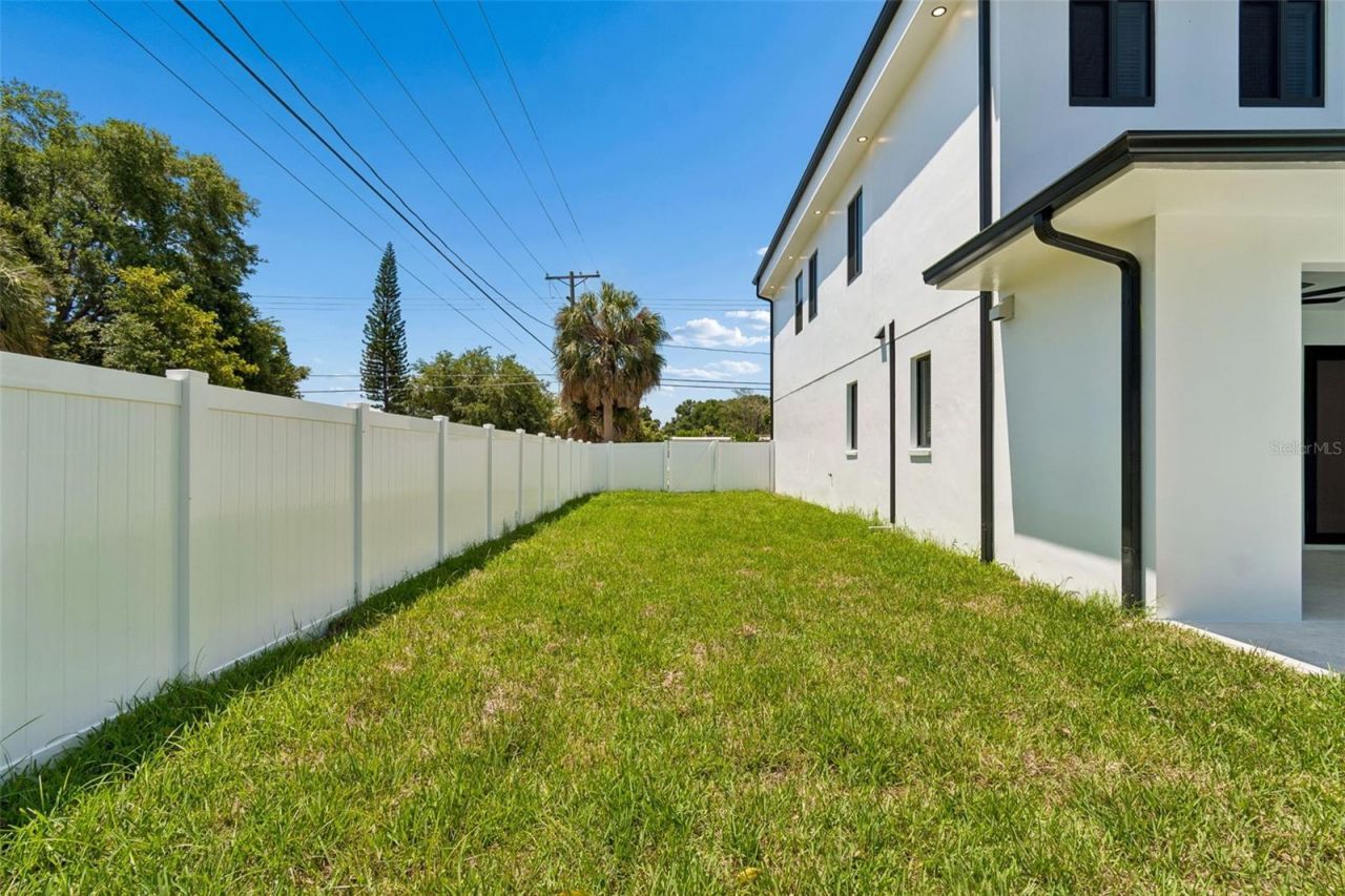 4101 W Mango Avenue, Tampa, FL 33616 Photo