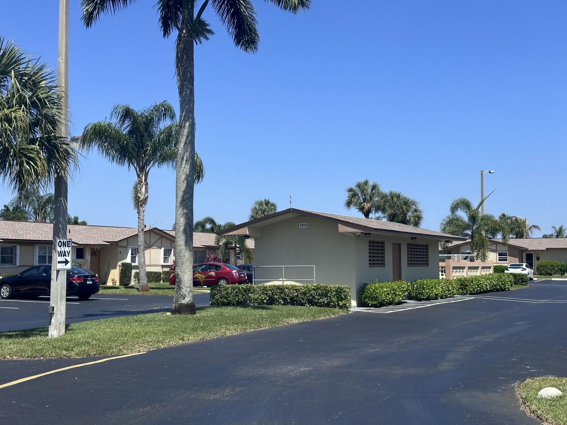 2842 Crosley Drive W, Unit B, West Palm Beach, FL 33415 Photo