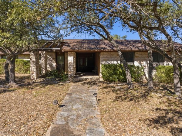 319 Fawnridge ST, Georgetown, TX 78628