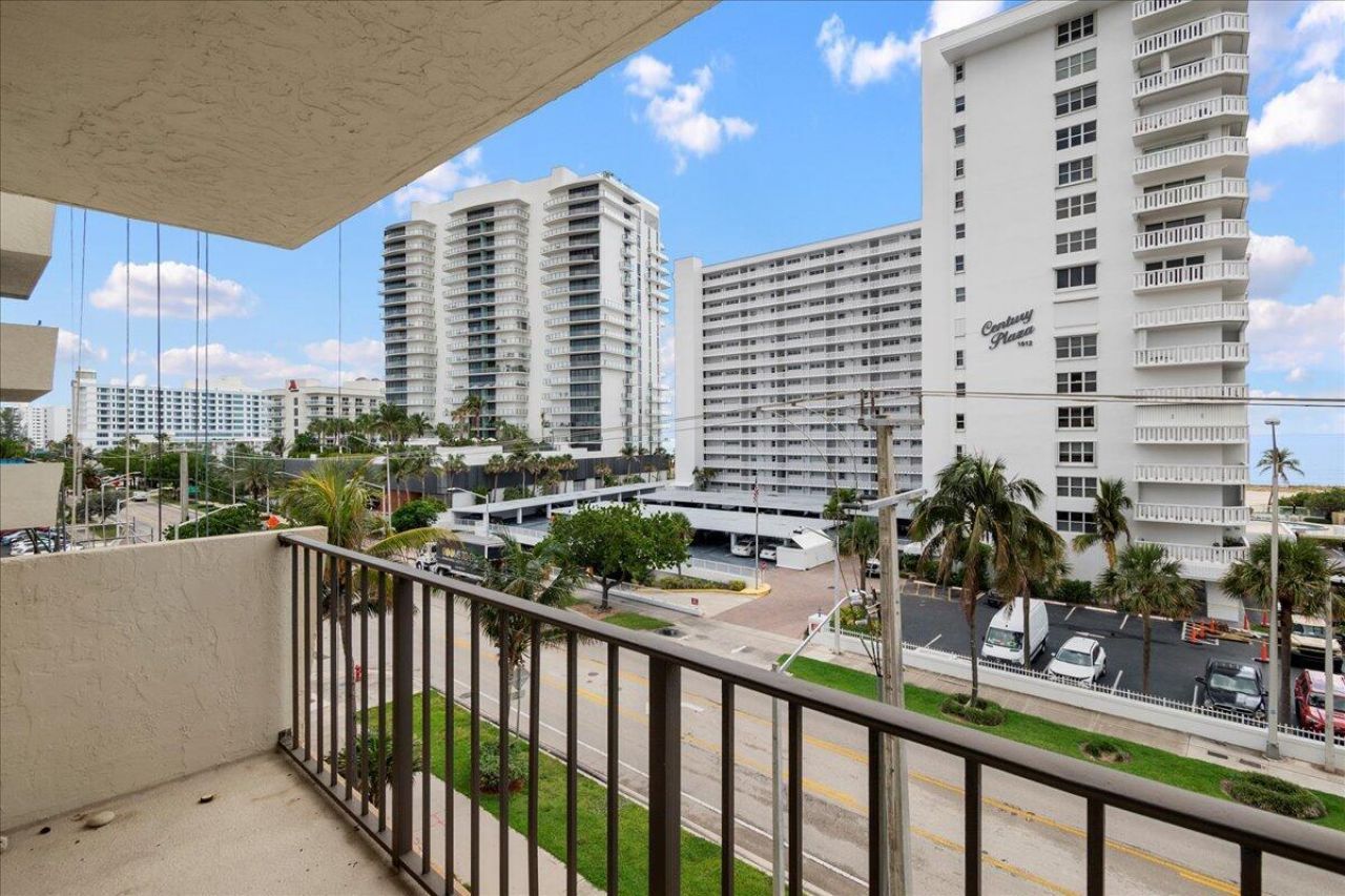 1009 N Ocean Boulevard, Unit 510, Pompano Beach, FL 33062 Photo