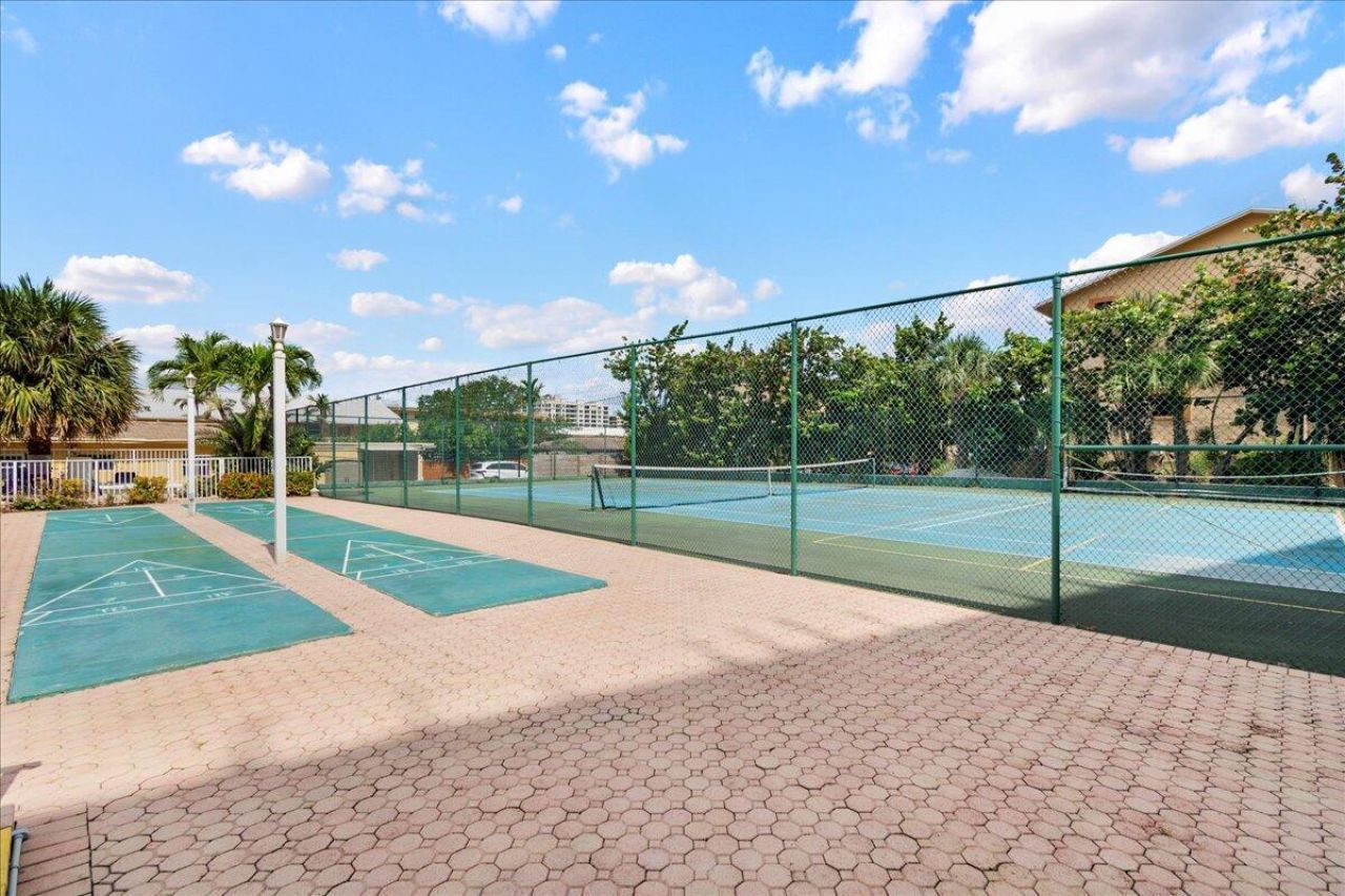 1009 N Ocean Boulevard, Unit 510, Pompano Beach, FL 33062 Photo