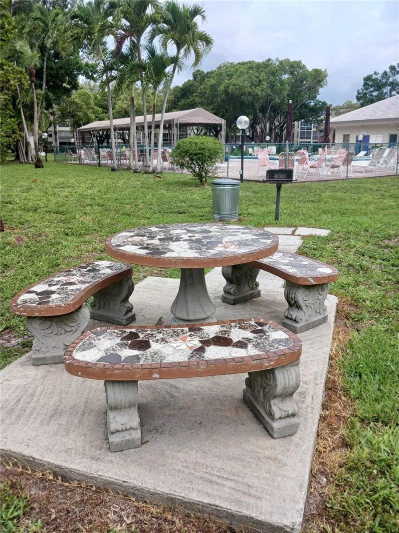 2901 NW 48th Avenue, Unit 367, Lauderdale Lakes, FL 33313 Photo