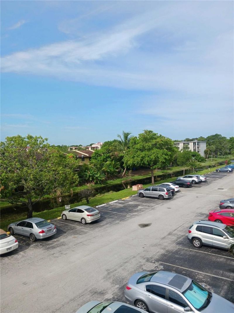 2901 NW 48th Avenue, Unit 367, Lauderdale Lakes, FL 33313 Photo