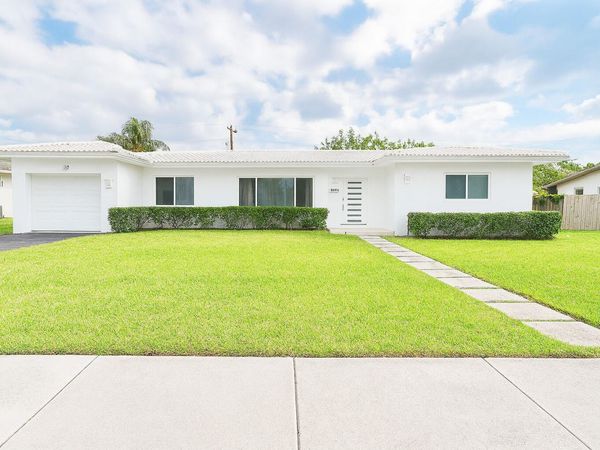 20515 Highland Lakes Boulevard, Miami, FL 33179