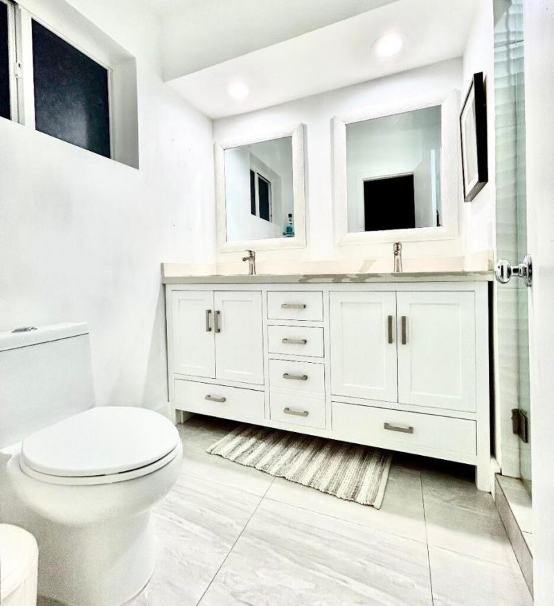 20515 Highland Lakes Boulevard, Miami, FL 33179 Photo