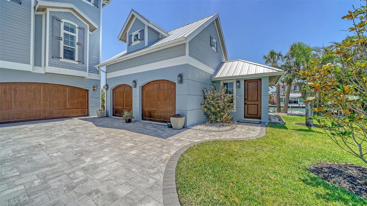 630 De Narvaez Drive, Longboat Key, FL 34228 Photo
